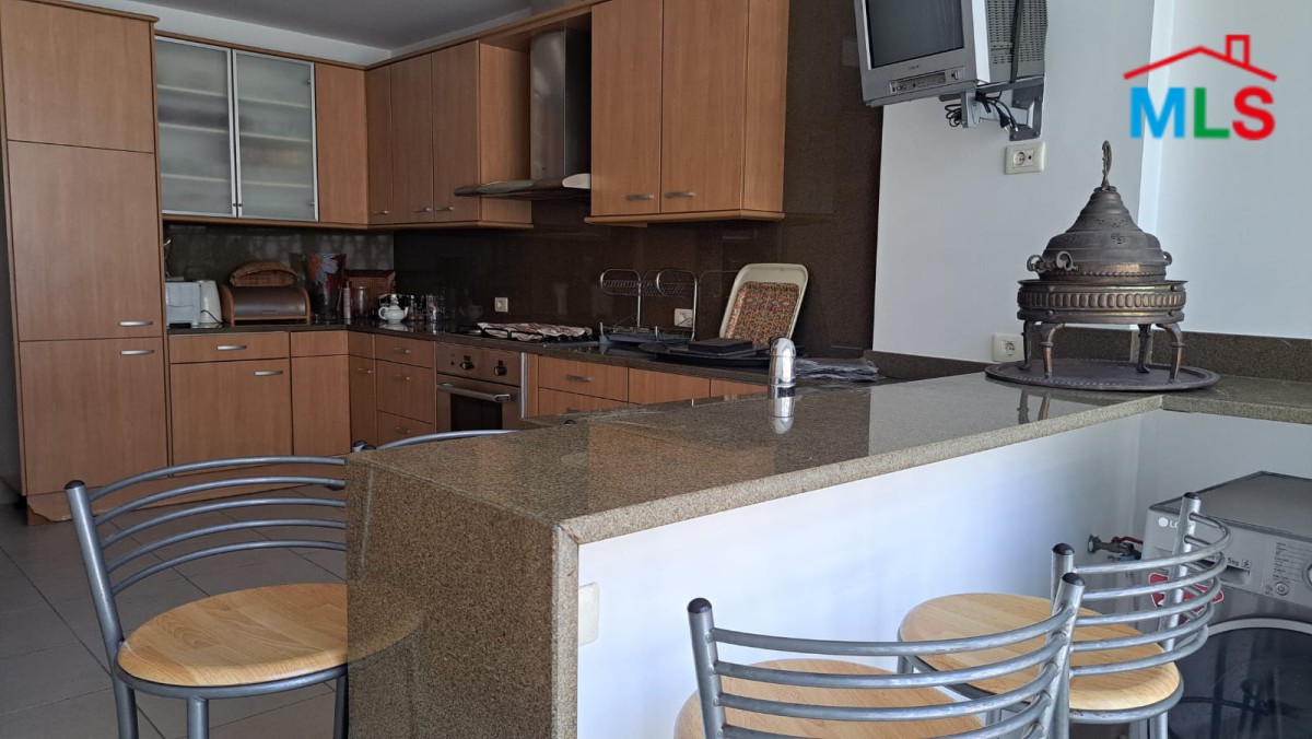 Spacious & Furnished Apartment For Rent in Koraytem, Ras Beirut