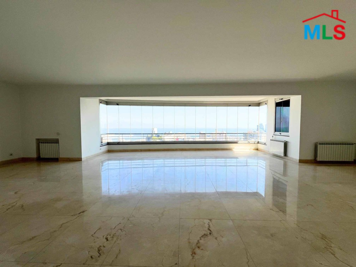 Spacious with Sea & City View Apartment For Rent in Achrafieh, Charles Malek