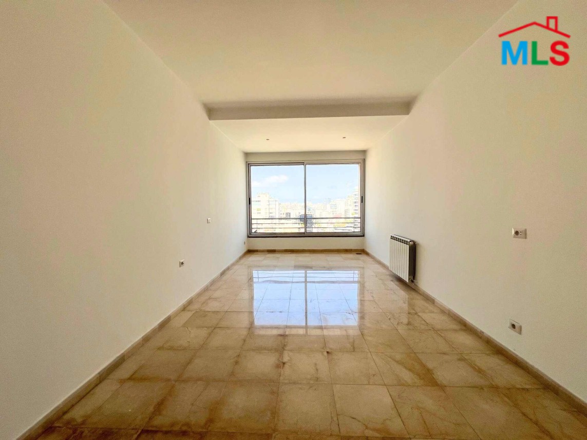 Spacious with Sea & City View Apartment For Rent in Achrafieh, Charles Malek