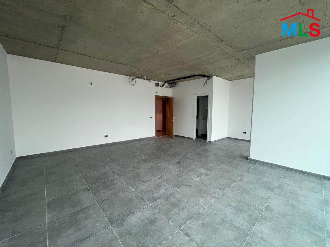 An Open Space Office For Rent in Naccache
