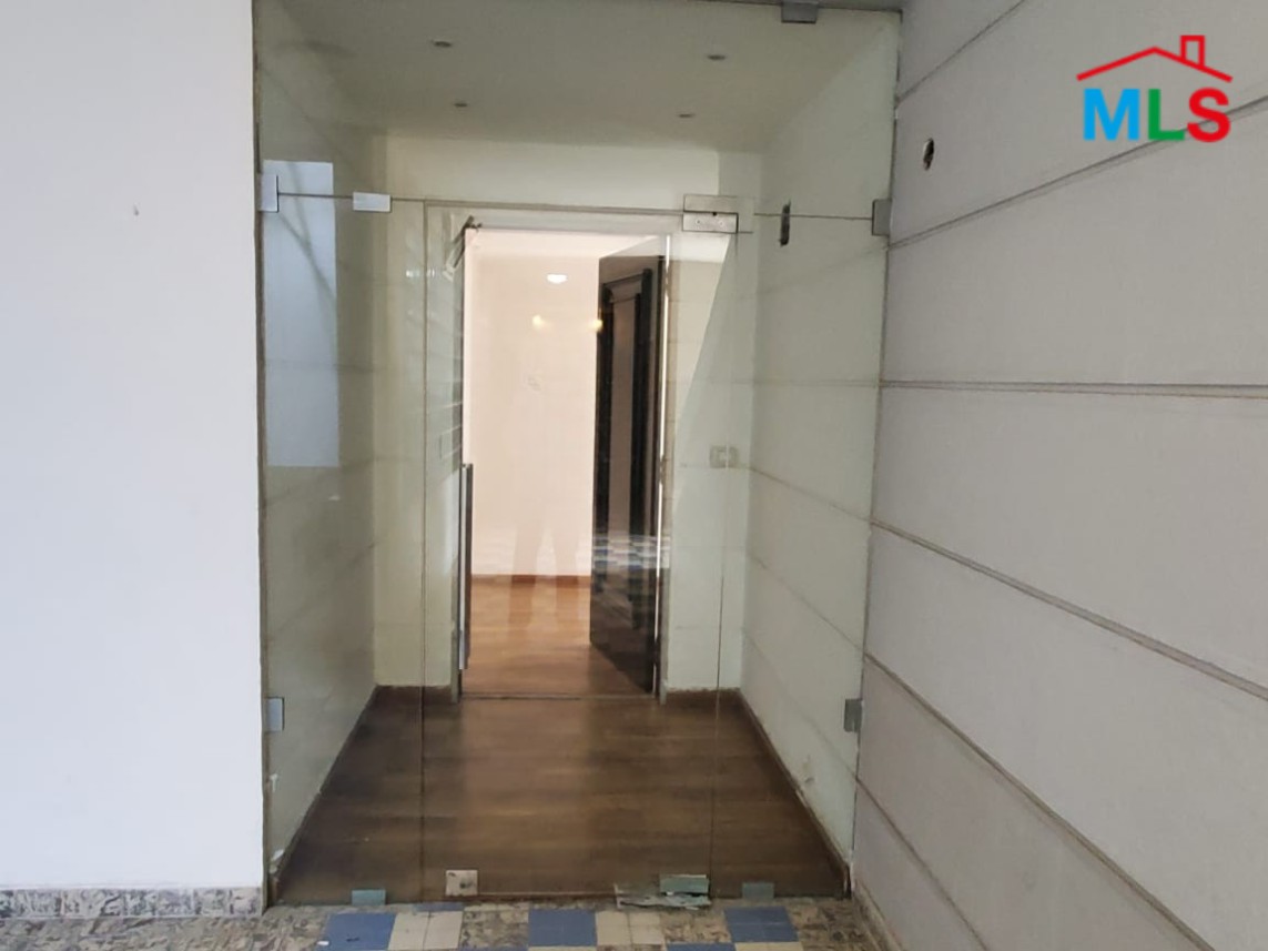 220 SQM Office For Rent In Clemenceau, Ras Beirut