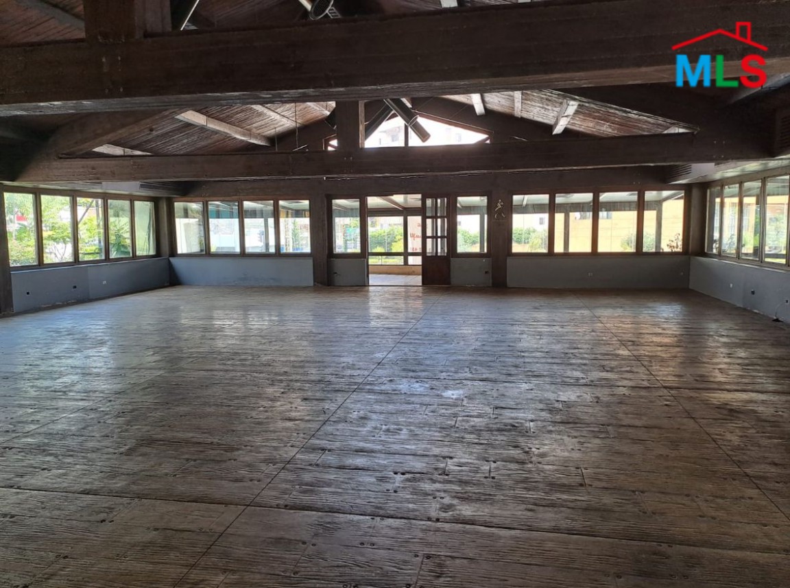 Restaurant For Rent in A Prime Location in Sin El Fil