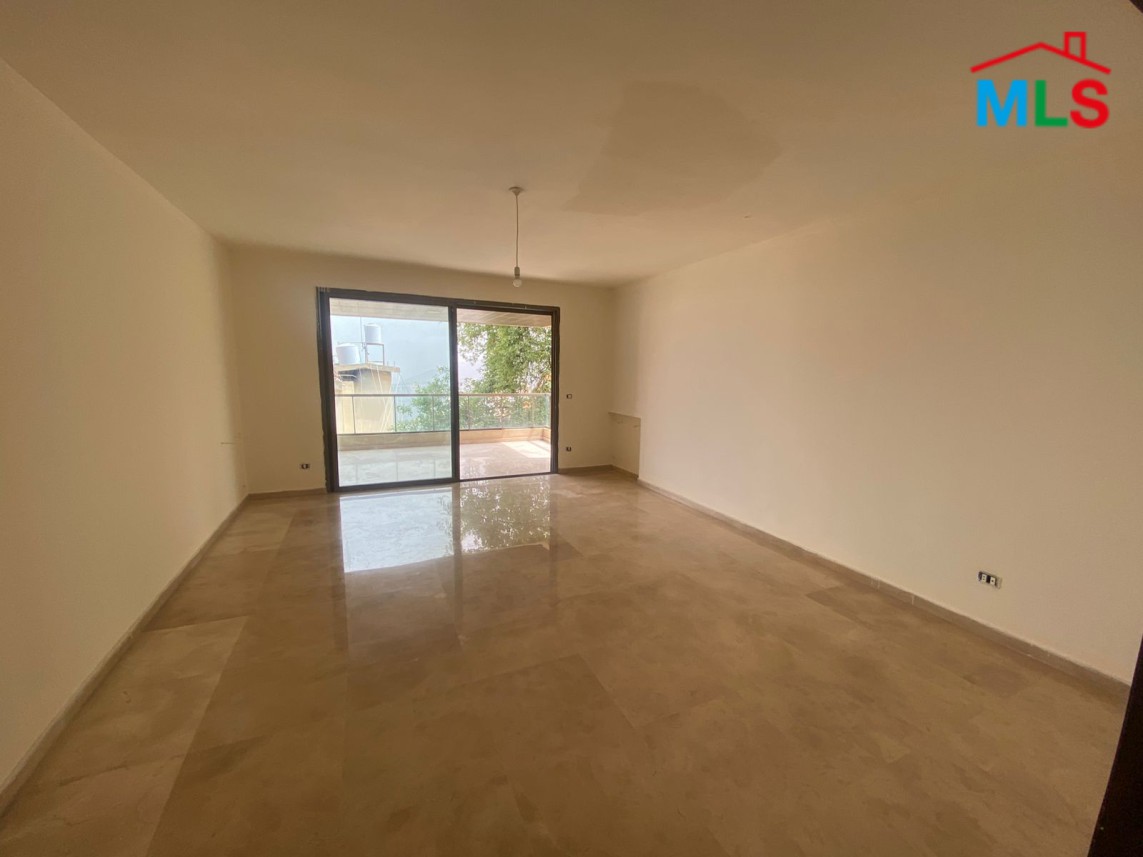 3-Bedroom Apartment With Garden For Rent in Elissar