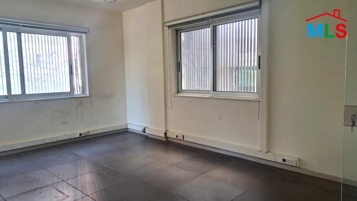 395 SQM Duplex Shop For Rent in Hamra, Ras Beirut