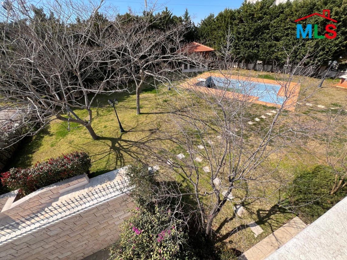 Semi-Furnished Amazing Villa With Pool For Rent in Fatqa