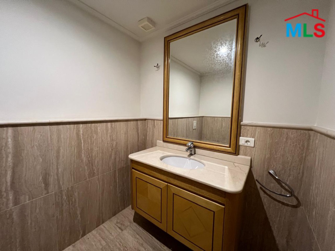 Semi-Furnished Amazing Villa With Pool For Rent in Fatqa