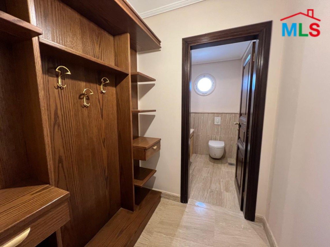 Semi-Furnished Amazing Villa With Pool For Rent in Fatqa