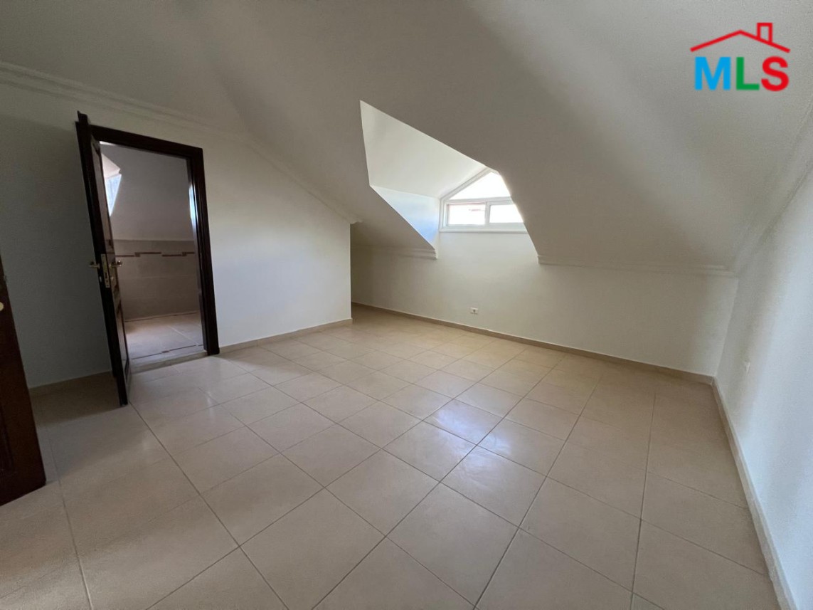 Semi-Furnished Amazing Villa With Pool For Rent in Fatqa