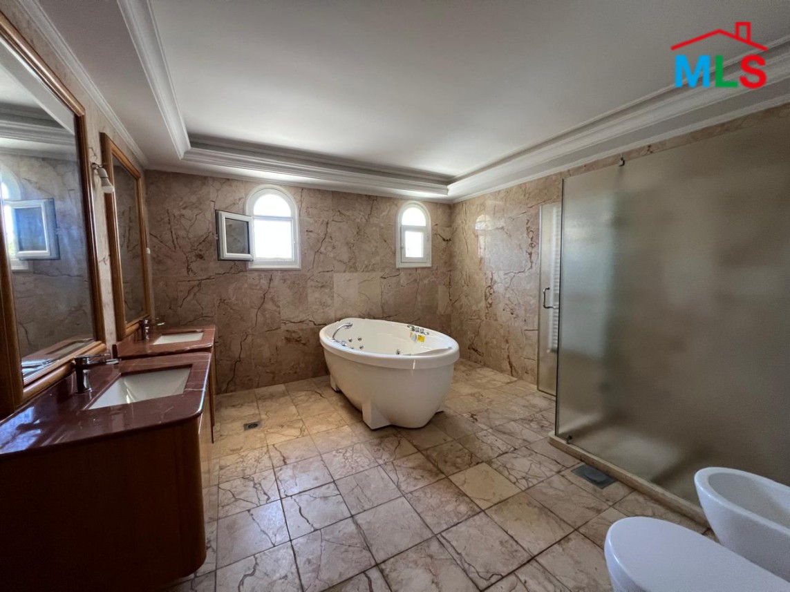 Semi-Furnished Amazing Villa With Pool For Rent in Fatqa