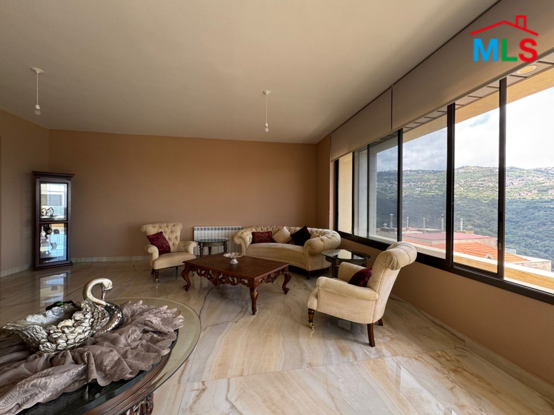Fully Furnished Apartment For Rent in A Calm And Prime Location in Monteverde
