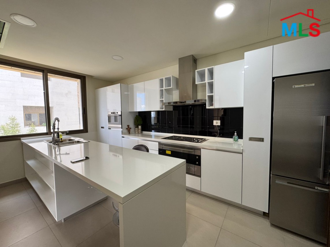 Fully Furnished Apartment For Rent in A Calm And Prime Location in Monteverde