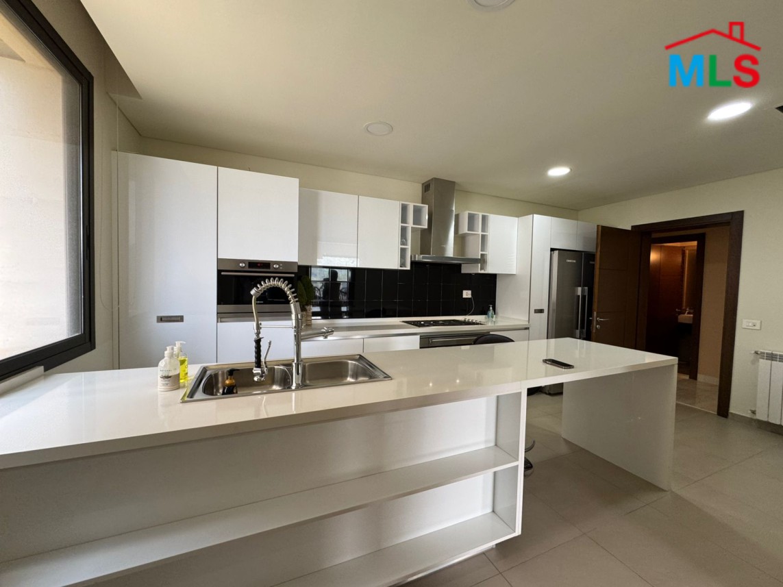 Fully Furnished Apartment For Rent in A Calm And Prime Location in Monteverde