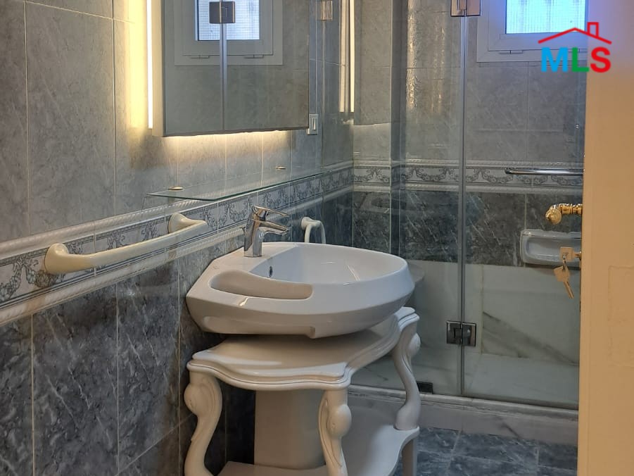 Elegant & Refined Apartment For Rent in Ramlet El-Baydah