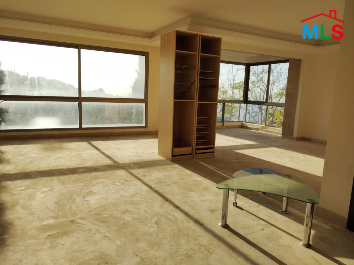 3-Bedroom Spacious Apartment With Seaview For Rent in Sahel Alma