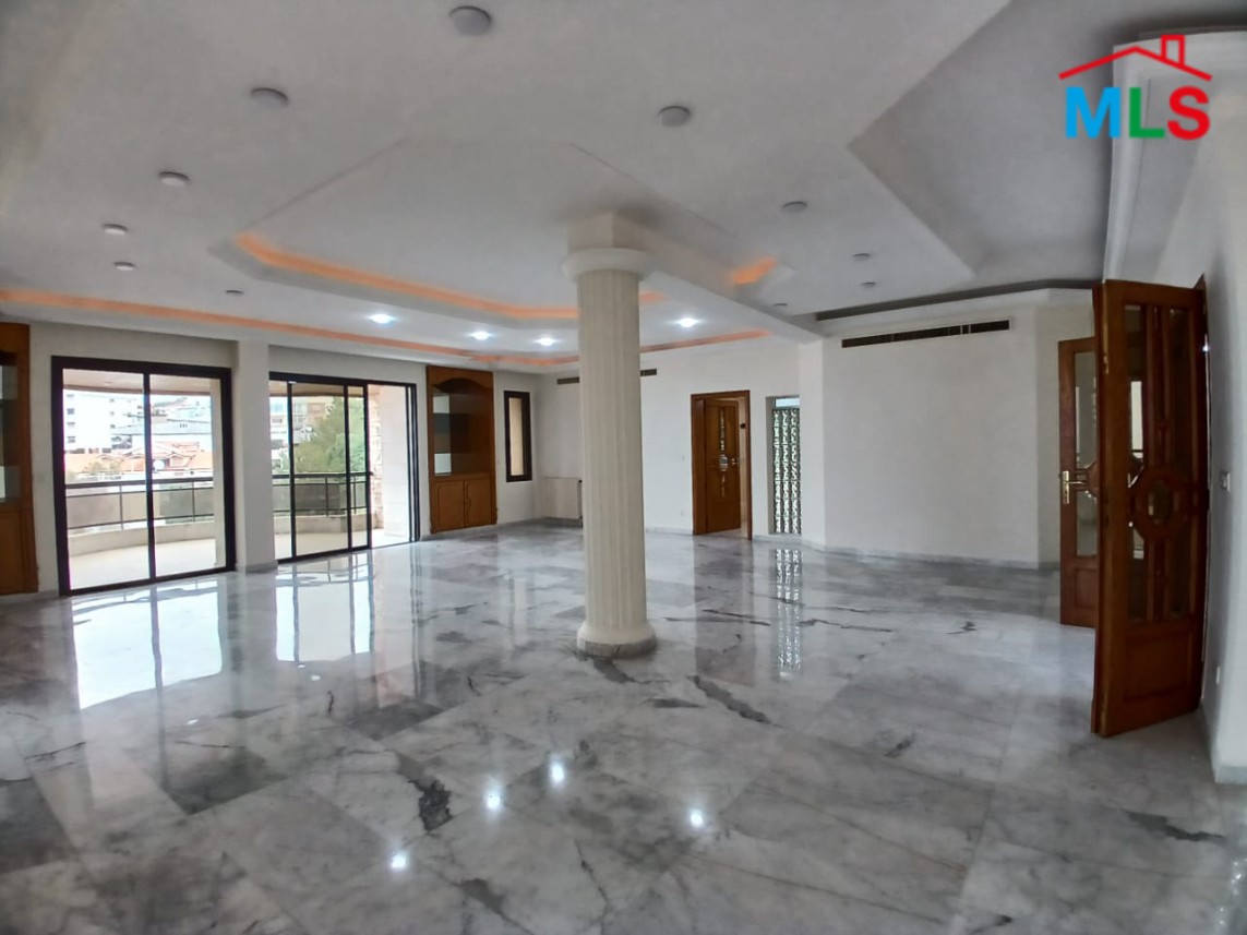 Spacious Apartment With Sea View For Rent in Biyada