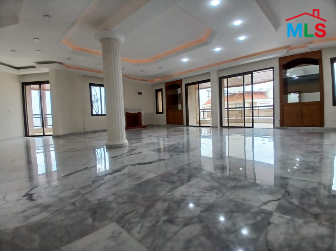Spacious Apartment With Sea View For Rent in Biyada