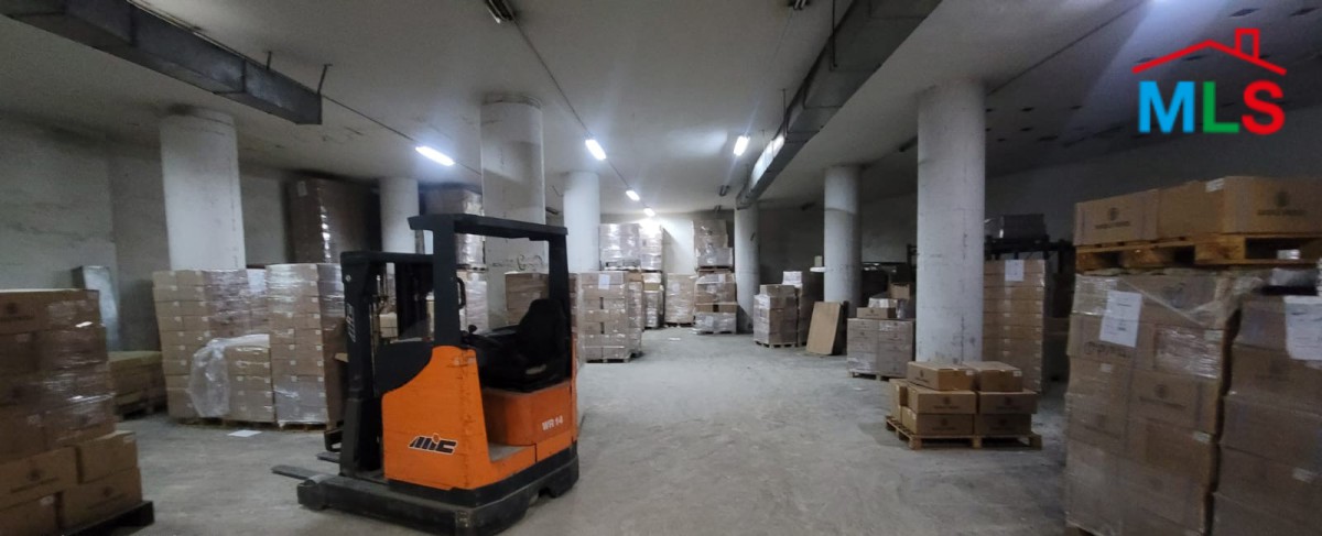 900 SQM Warehouse For Rent On The Highway Of Jounieh