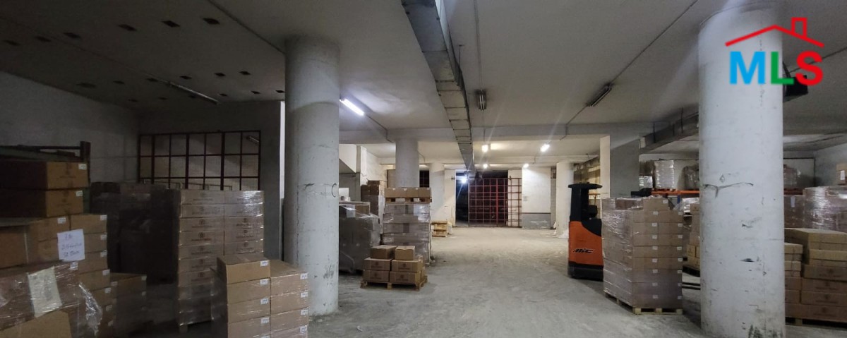 900 SQM Warehouse For Rent On The Highway Of Jounieh