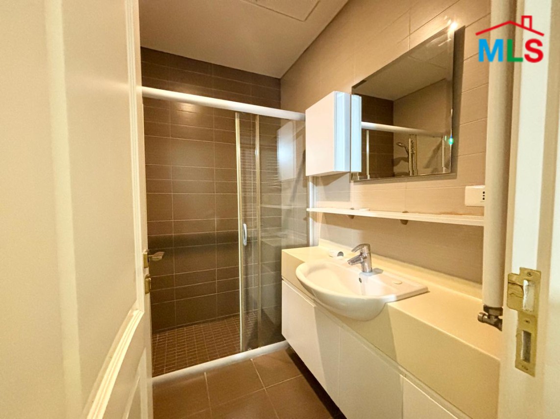 3-Bedroom Apartment For Rent in Badaro