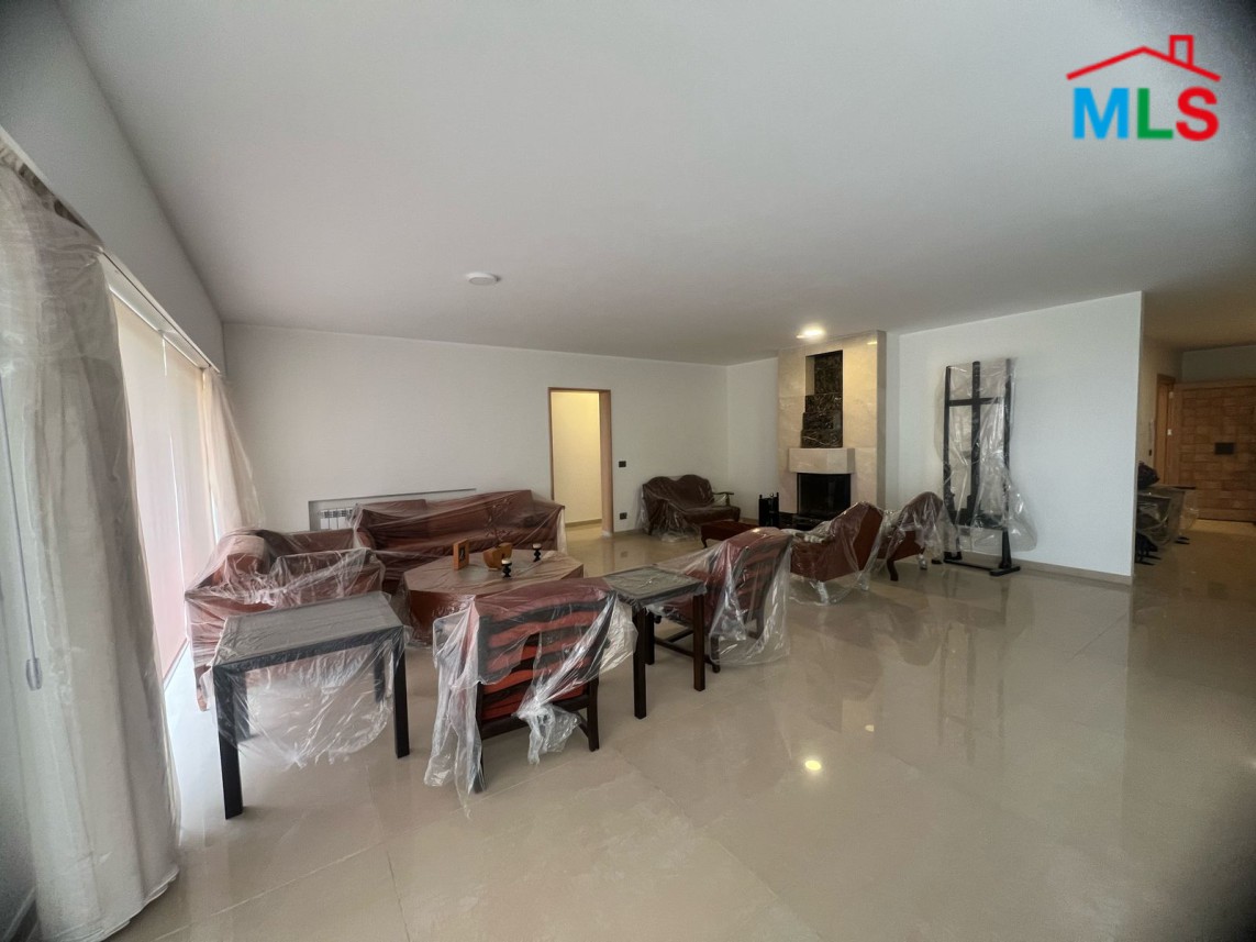 Chalet With High-End Finishing For Rent in Fakra Club