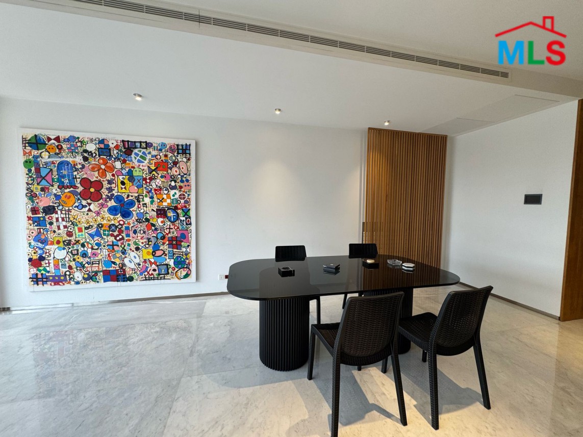Fully Furnished High-End Finishing Apartment For Rent in Beit Meri