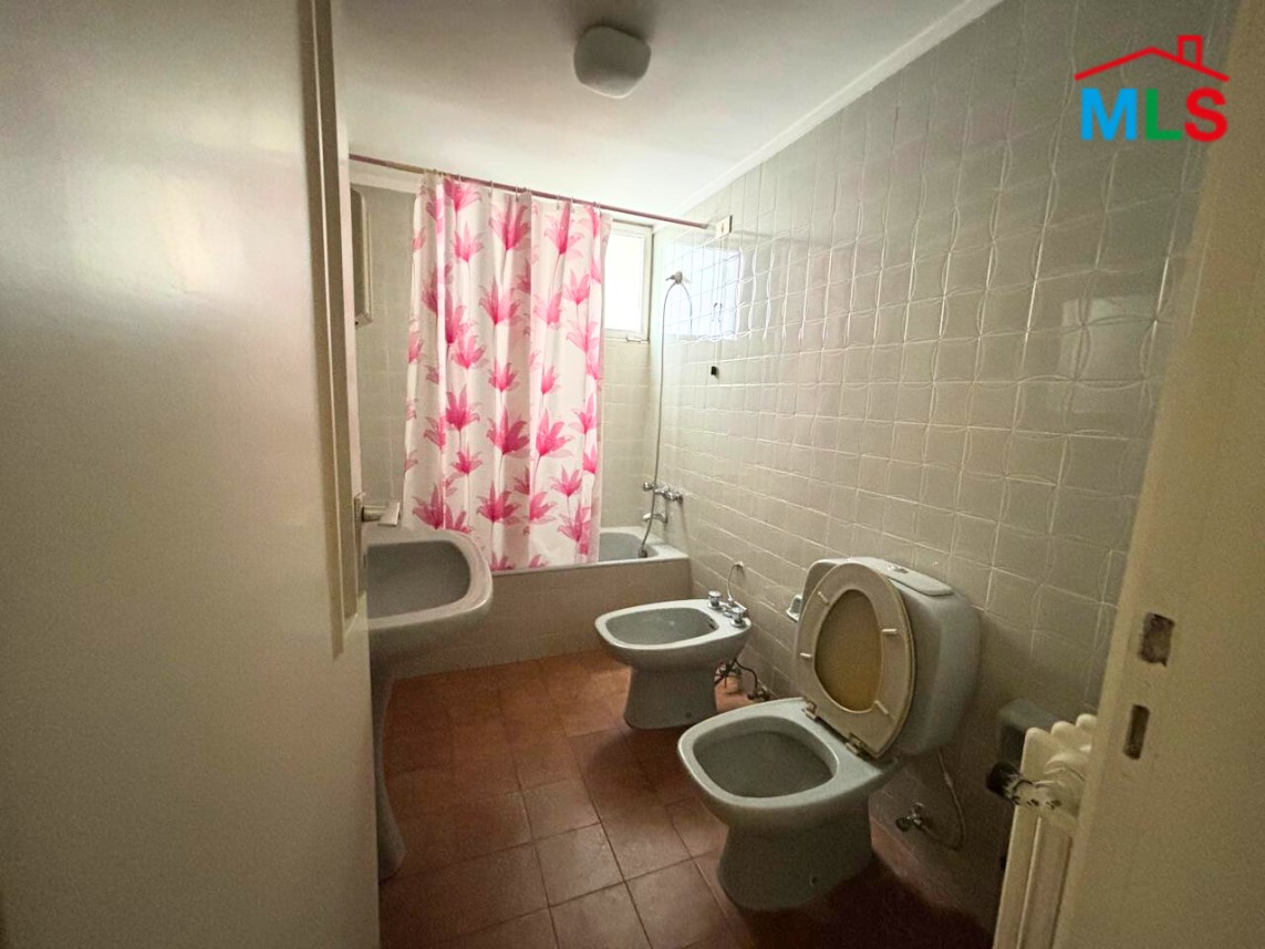 300 SQM Office For Rent in Badaro