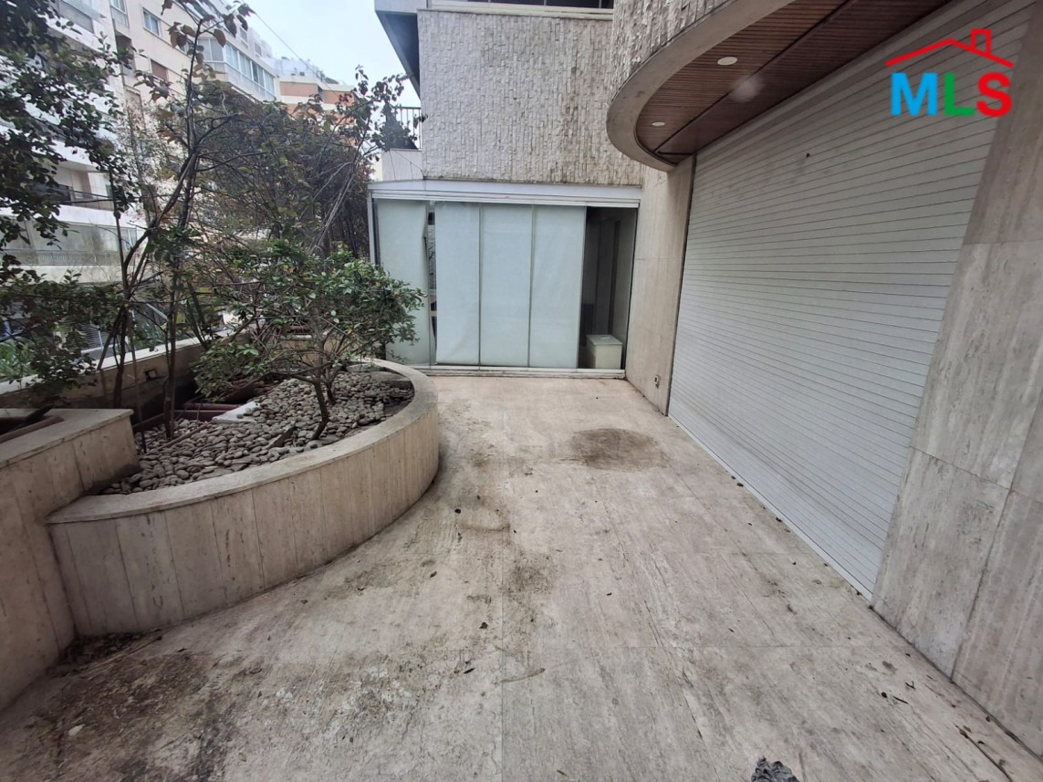 Furnished 4-Bedroom Apartment For Rent in Achrafieh, Nazareth