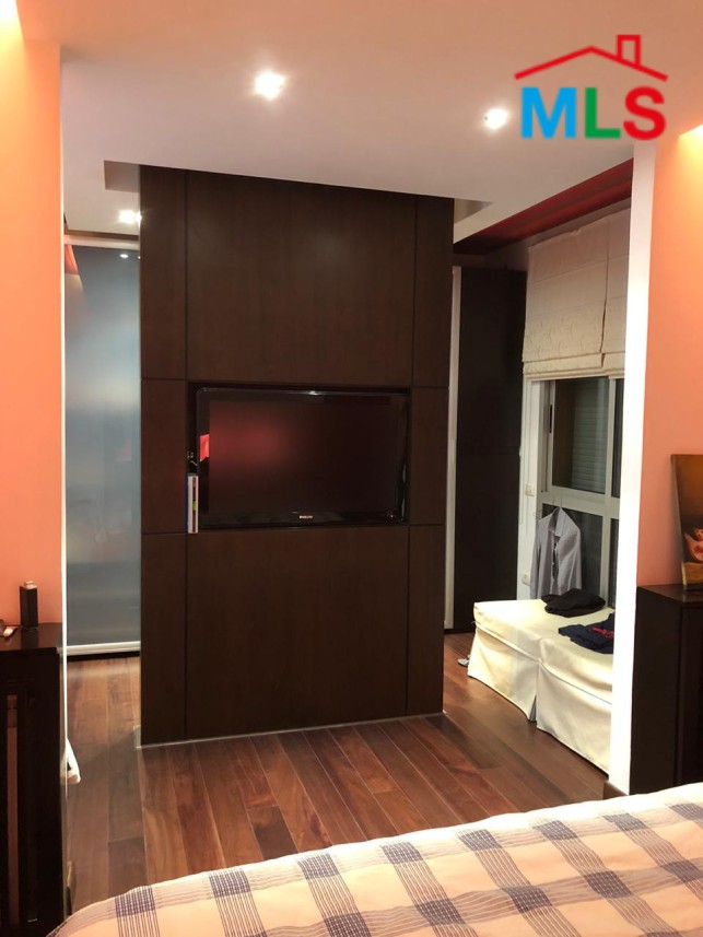 Moden One Bedroom Apartment For Rent in Sioufi, Achrafieh