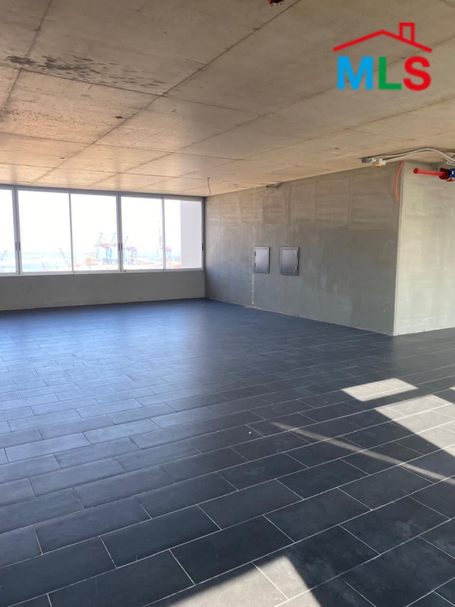 450 SQM Office with Mountain & Sea Views For Rent in Medawar
