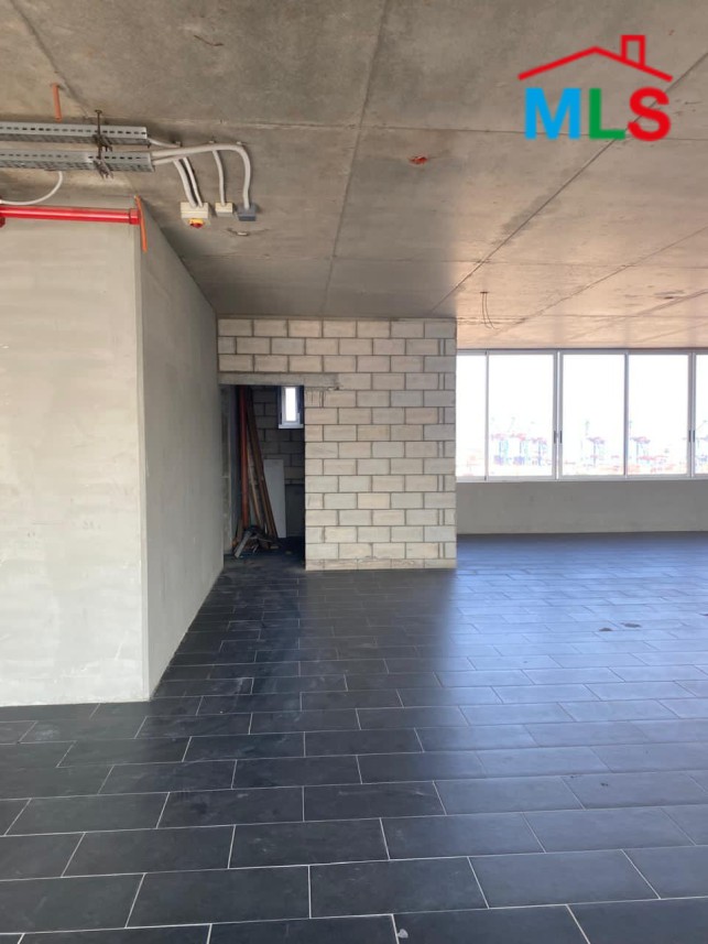 450 SQM Office with Mountain & Sea Views For Rent in Medawar