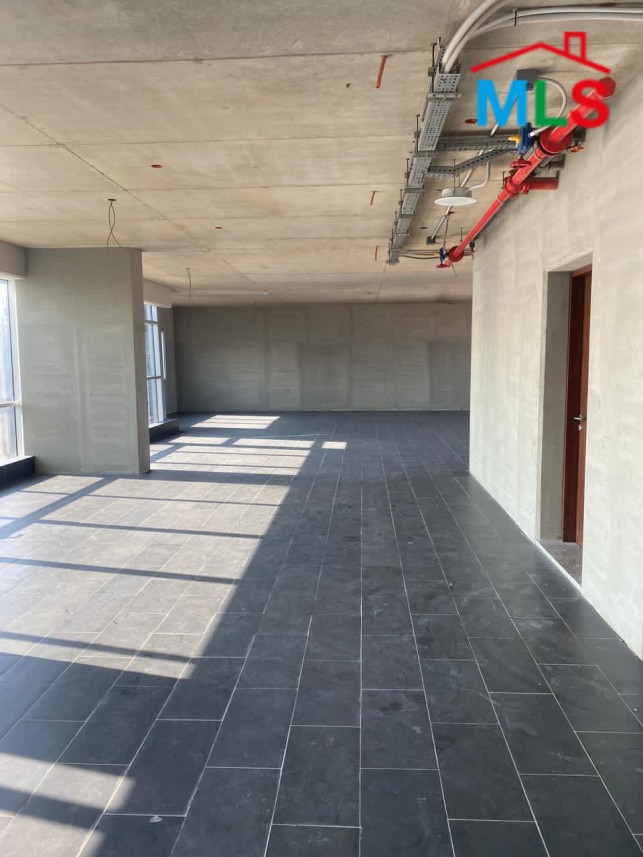 450 SQM Office with Mountain & Sea Views For Rent in Medawar