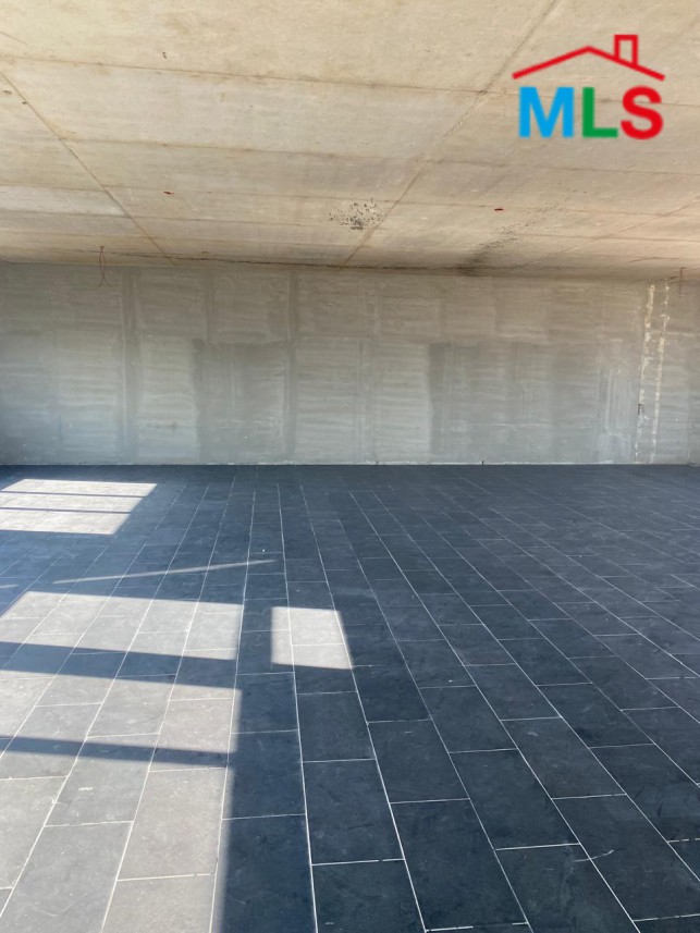 450 SQM Office with Mountain & Sea Views For Rent in Medawar
