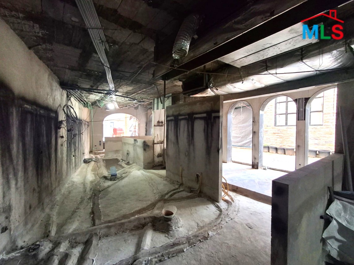 1,035 SQM Restaurant with Terrace For Rent in Achrafieh, Sodeco