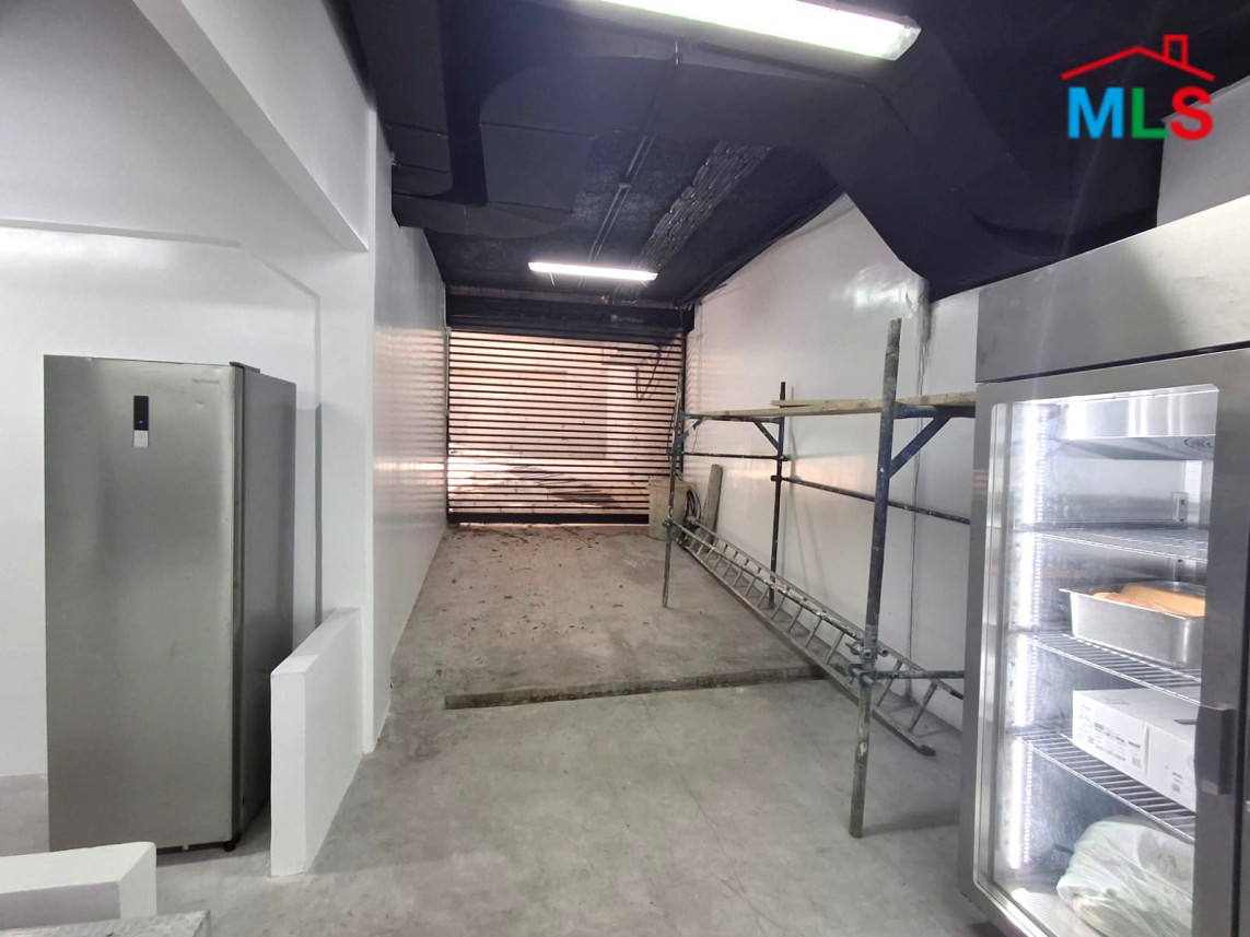1,035 SQM Restaurant with Terrace For Rent in Achrafieh, Sodeco