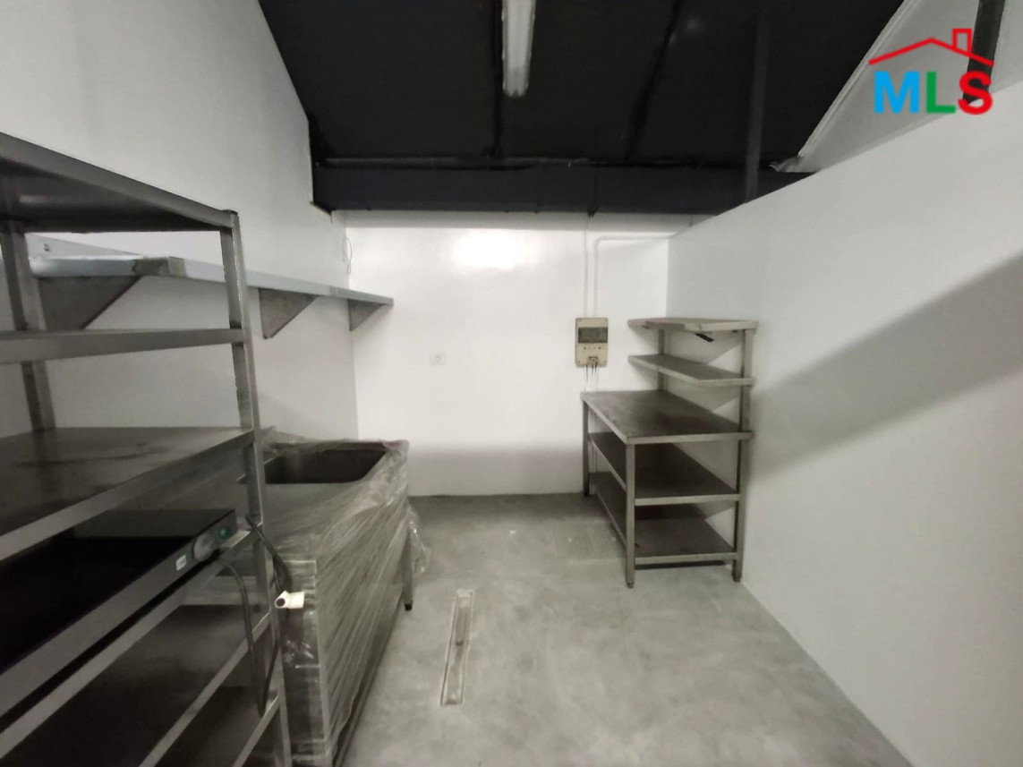 1,035 SQM Restaurant with Terrace For Rent in Achrafieh, Sodeco