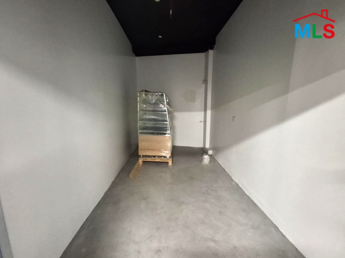 1,035 SQM Restaurant with Terrace For Rent in Achrafieh, Sodeco