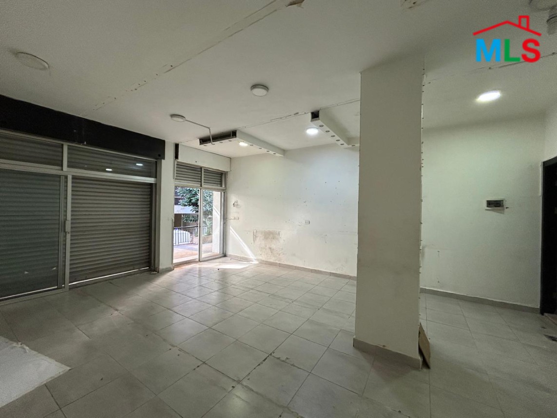 Shop With Terrace For Rent In Koraytem