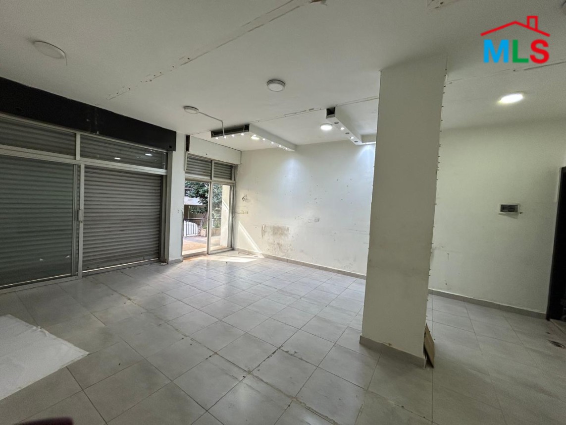 Shop With Terrace For Rent In Koraytem