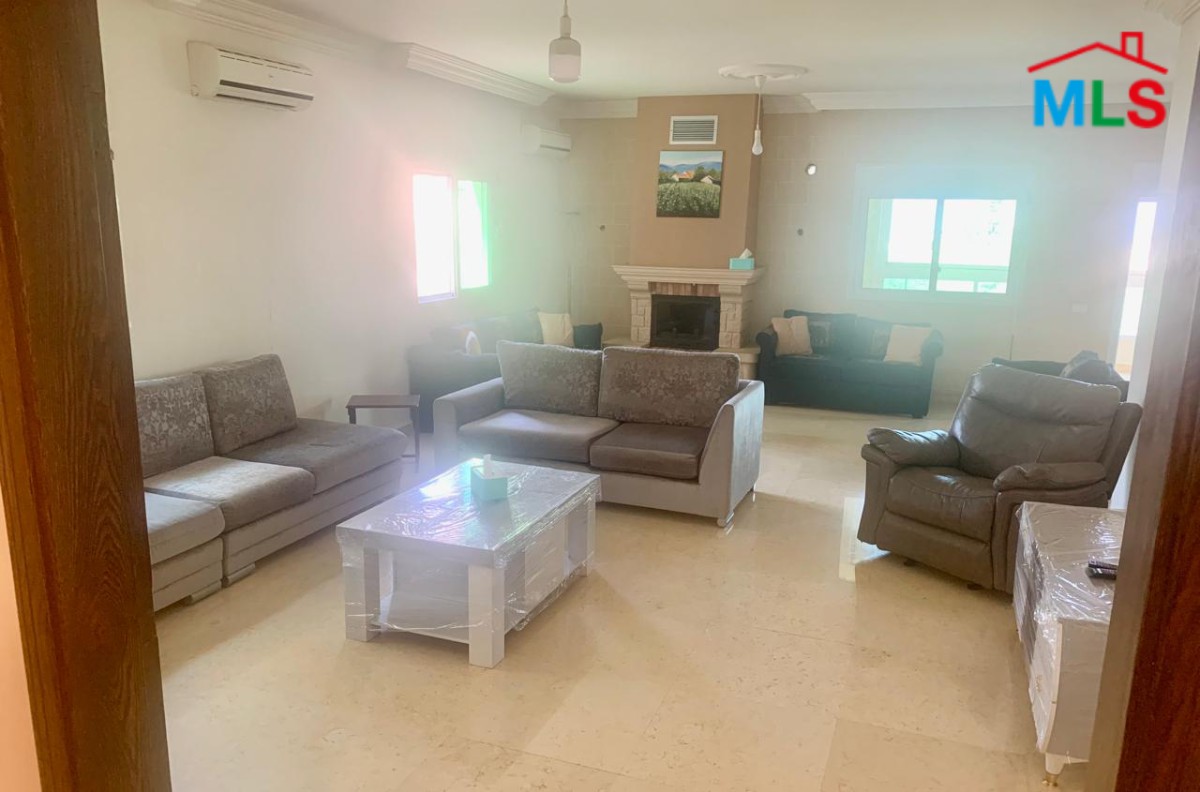 Spacious Apartment For Rent in Aamchit
