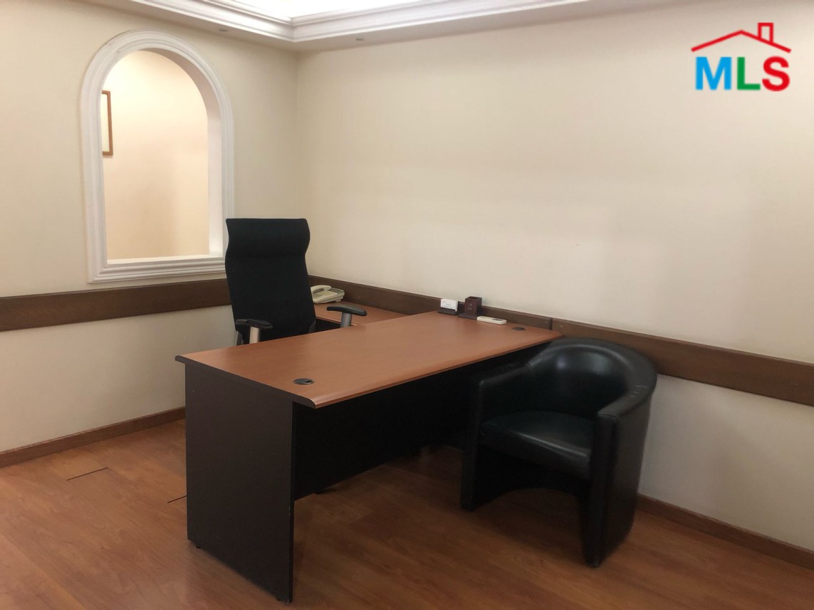 175 SQM Office For Rent in Achrafieh, Hotel Dieu
