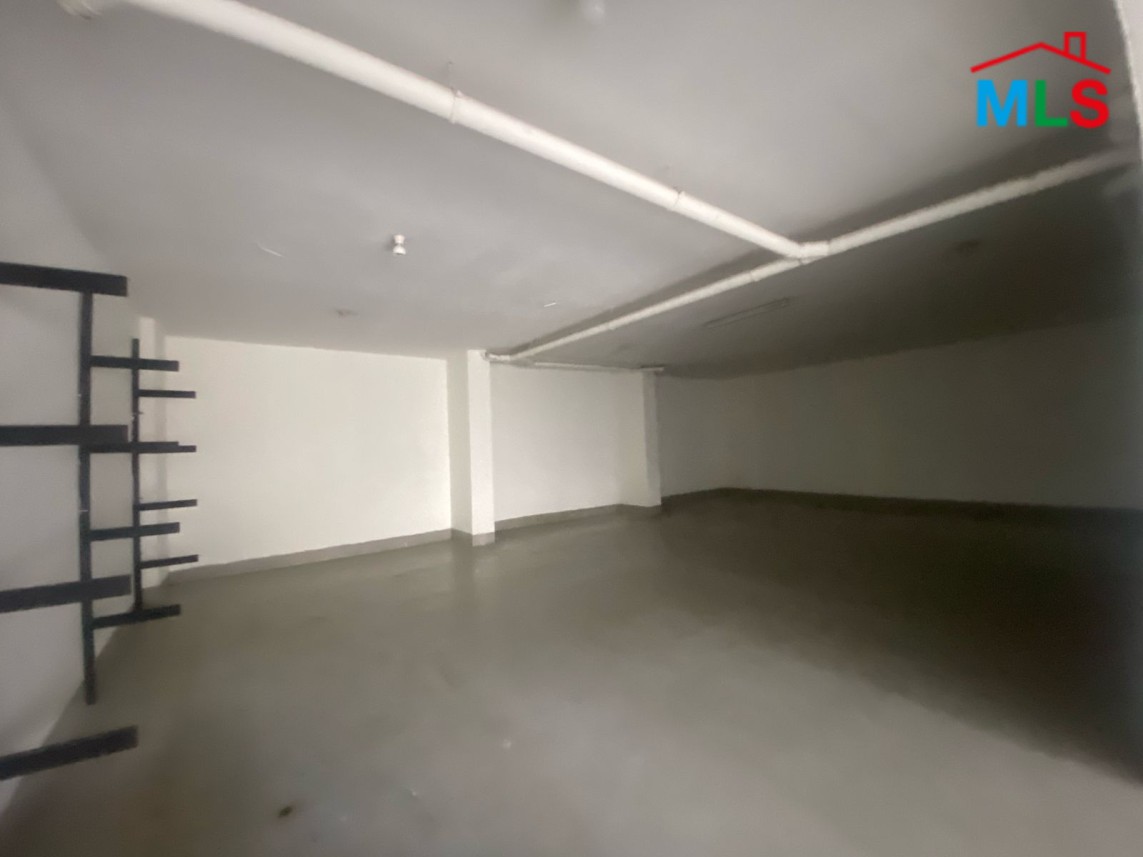 350 SQM Warehouse For Rent In Mazraat Yachouh