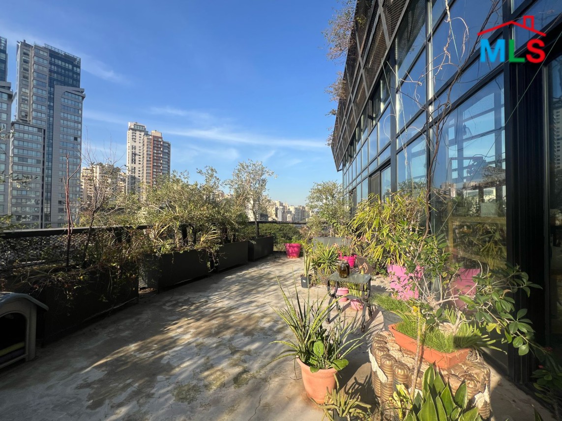 Unique Penthouse Furnished with Terraces and Greenery For Rent in Achrafieh