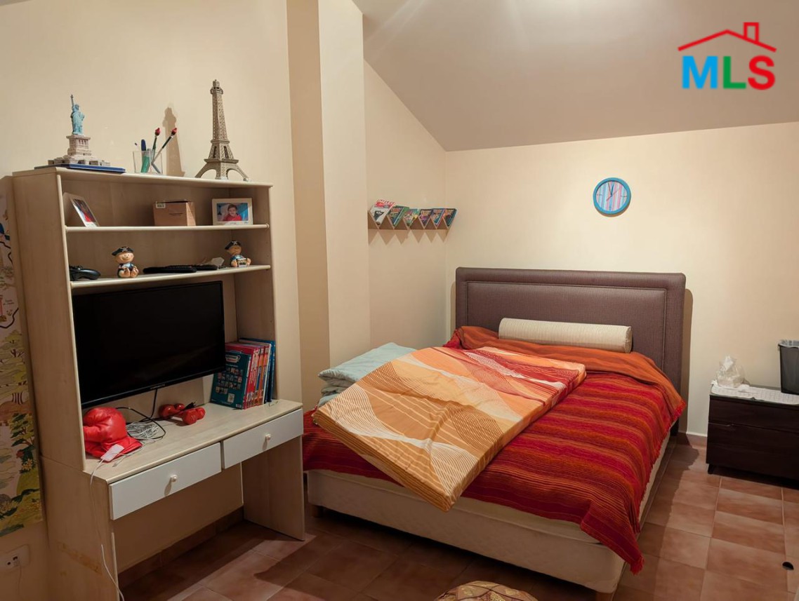 A Furnished Roof Apartment With Terrace For Rent in Monteverde