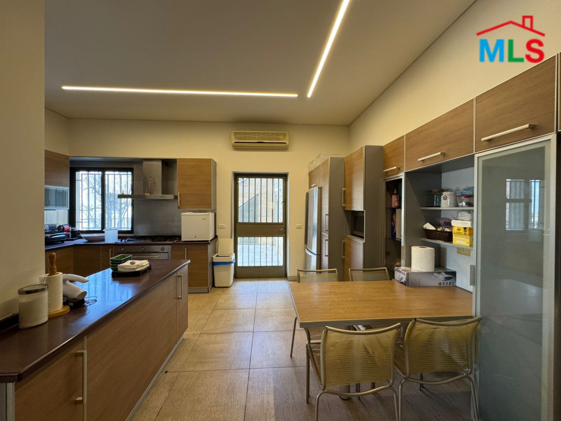 Luxurious Furnished Apartment For Rent In Monteverde