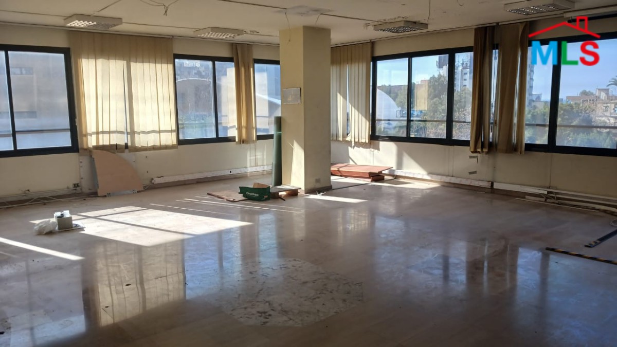 Spacious Office For Rent In Jal El Dib