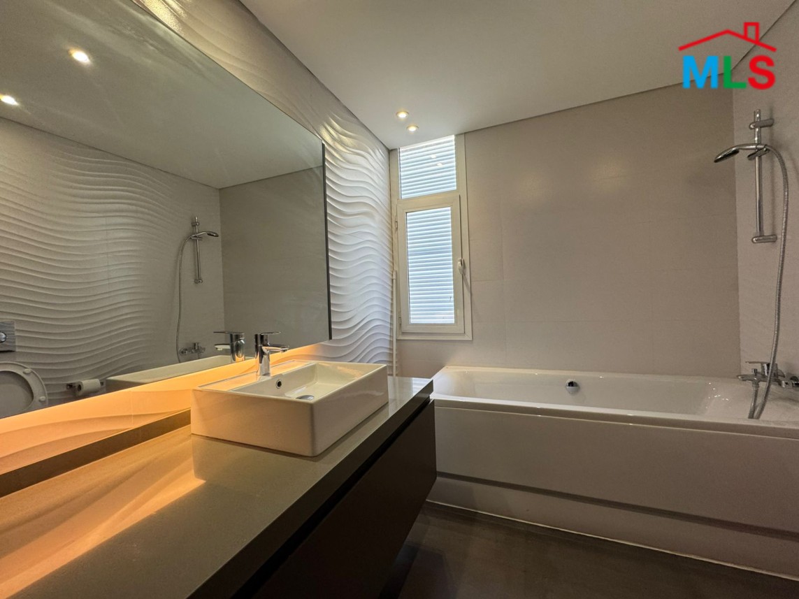 Furnished High-End Finishing Apartment For Rent in Monteverde