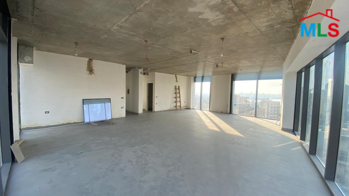 80 SQM Office For Rent in Antelias