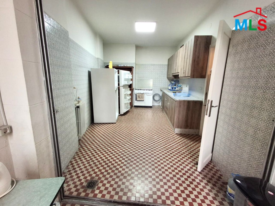 Furnished 3-Bedrooms Apartment For Rent in Achrafieh, Rmeil