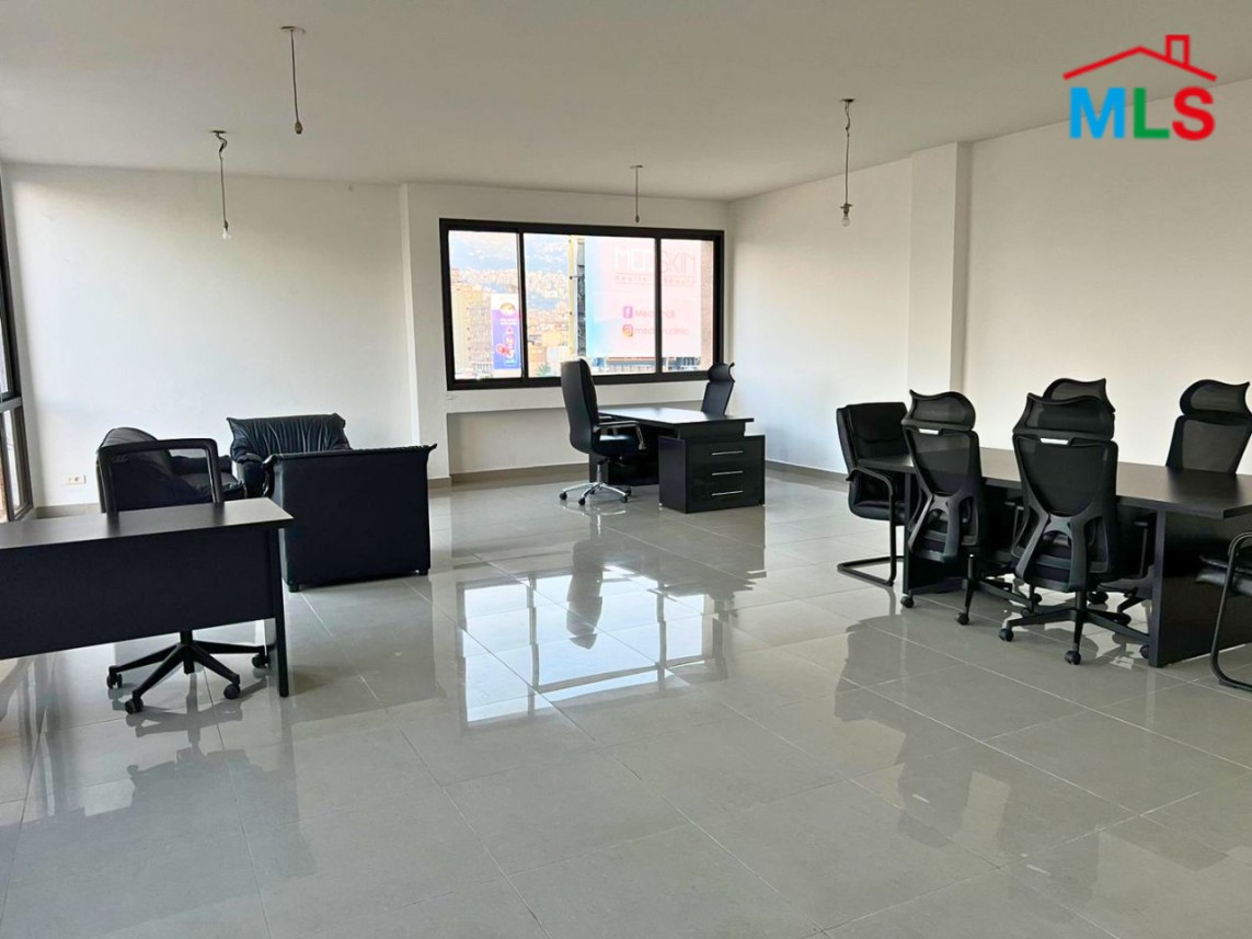 Furnished Open-Space Office For Rent in Dora