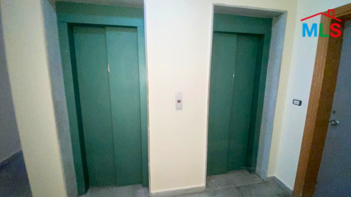 A 60 SQM Office For Rent in Kornet Chehwan